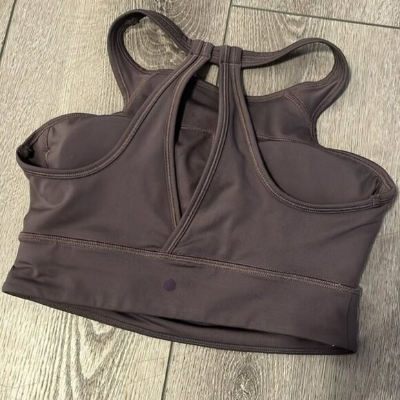 Women’s Under Armour ‘Rush’ Sports Bra Top Ash Taupe Size S Cross Back - Picture 4 of 5